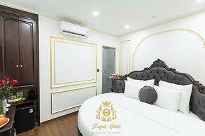 Royal Hotel Me Tri Ha