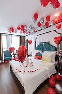 Royal Hotel Me Tri Ha