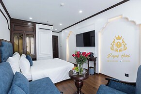 Royal Hotel Me Tri Ha