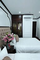 Royal Hotel Me Tri Ha