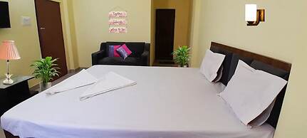 Goroomgo The Grand Inn Ruby Kolkata