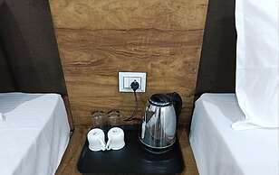 ShriGo Hotel Pushpa Residency