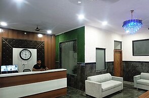 ShriGo Hotel Pushpa Residency