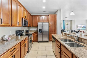 5049 Shoreway Loop #203