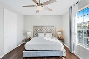 5049 Shoreway Loop #203