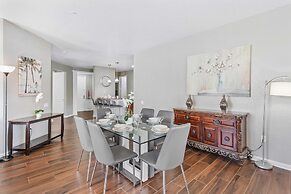 5049 Shoreway Loop #203