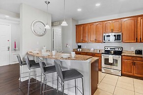 5049 Shoreway Loop #203