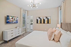 8925 Play Through Drive