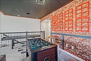 8925 Play Through Drive