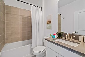 8925 Play Through Drive