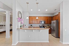 5037 Shoreway Loop #408