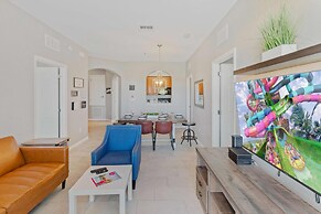 4114 Breakview Drive #306