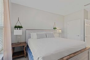 4114 Breakview Drive #306