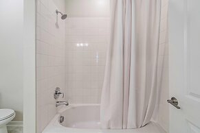 3150 Paradox Circle #406