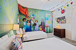 8911 Tropical Haven Court