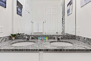 8911 Tropical Haven Court