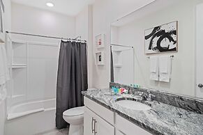 8911 Tropical Haven Court