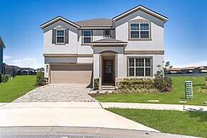 8911 Tropical Haven Court