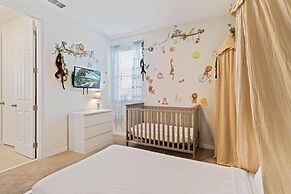 8911 Tropical Haven Court