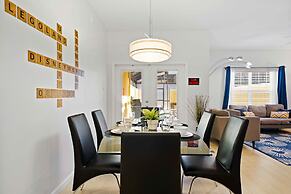 8953 Candy Palm Road