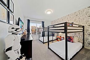 8953 Candy Palm Road