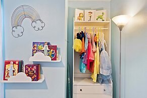 8953 Candy Palm Road