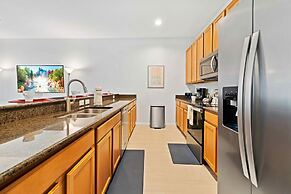 8953 Candy Palm Road