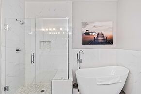 4804 Cayview Avenue #307