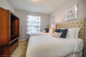 Cozy Vista Cay Condo, Right Next to Clubhouse!