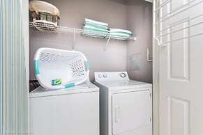 Cozy Vista Cay Condo, Right Next to Clubhouse!