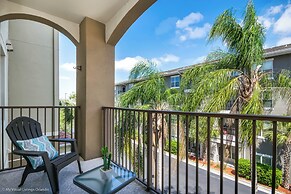 Cozy Vista Cay Condo, Right Next to Clubhouse!