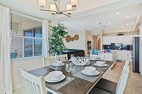 3141 Paradox Circle #406