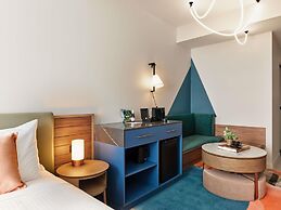 The Clarence Hotel Sydney