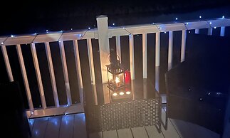 Tranquil Waterside Lodge in Tunstall