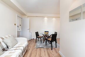 Chelsea By Capital CC 724