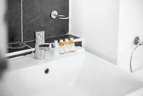 Chelsea By Capital CC 724