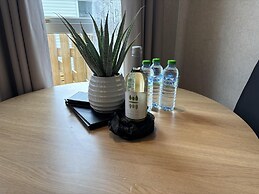 Tranquil Lodge Retreat in Preston Countryside