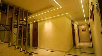 Familia Hotel and Banquets