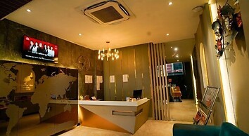 Familia Hotel and Banquets