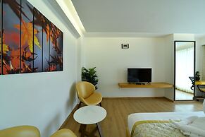 The President Hotel Kumara Park