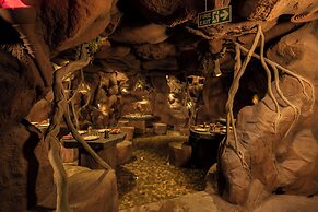 The President Hotel Kumara Park