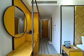 The President Hotel Kumara Park