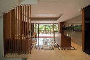 The President Hotel Kumara Park