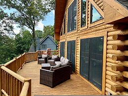 Wintergreen Chesnut Hot-tub Arcade Fireplace