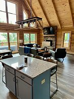 Wintergreen Chesnut Hot-tub Arcade Fireplace