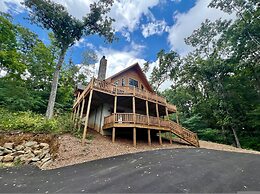 Wintergreen Chesnut Hot-tub Arcade Fireplace