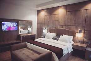 Vertus Hotel and Suites