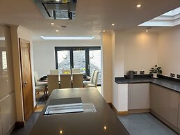 Entire Seaside Home 6 Private Bedrooms Sleeps 10