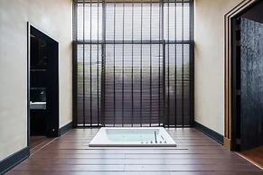 Luxury Pool Villa With Jacuzzi & Lift by Thonglor