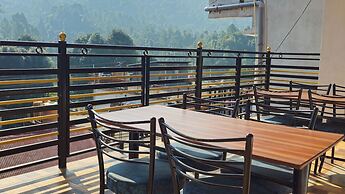 Hotel Twilight Banikhet Dalhousie